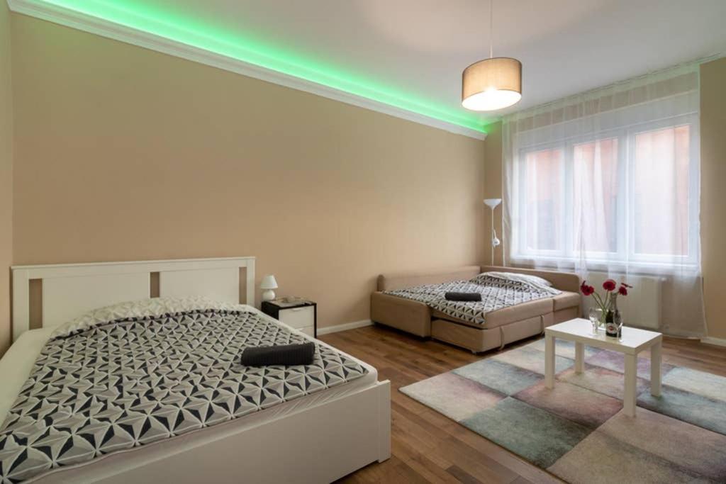Nice And Cozy Apartment Next To The Parliament Budapest Bagian luar foto